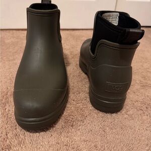 UGG Women's Olive Ankle Rain Boots